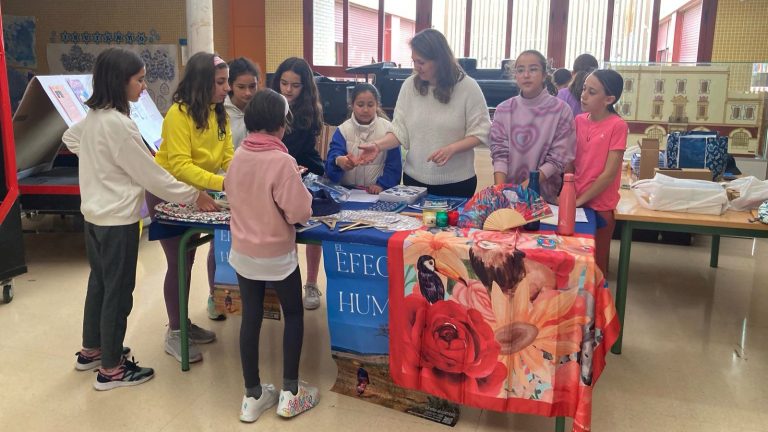 Mercadillo solidario a favor de Manos Unidas