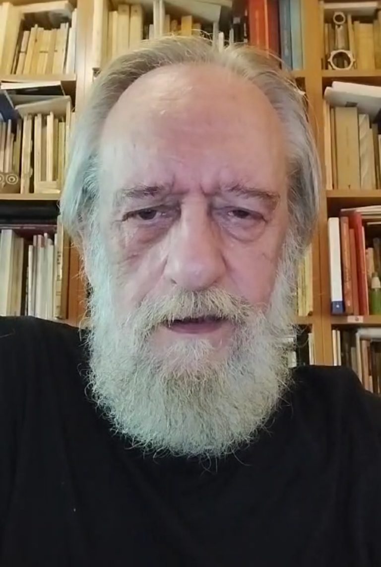 El escritor Enrique Gracia Trinidad nos felicita por nuestro centenario.