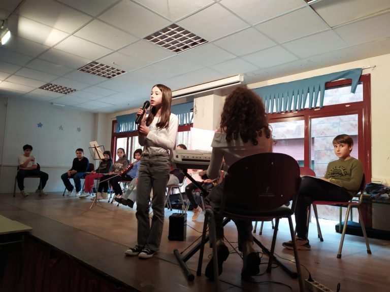 Celebración de Santa Cecilia: música en el colegio.