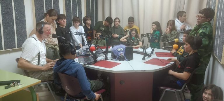 Concurso «La Historia en un minutejo», un paseo por la historia de la Edad Contemporánea en radio «La traviesa»